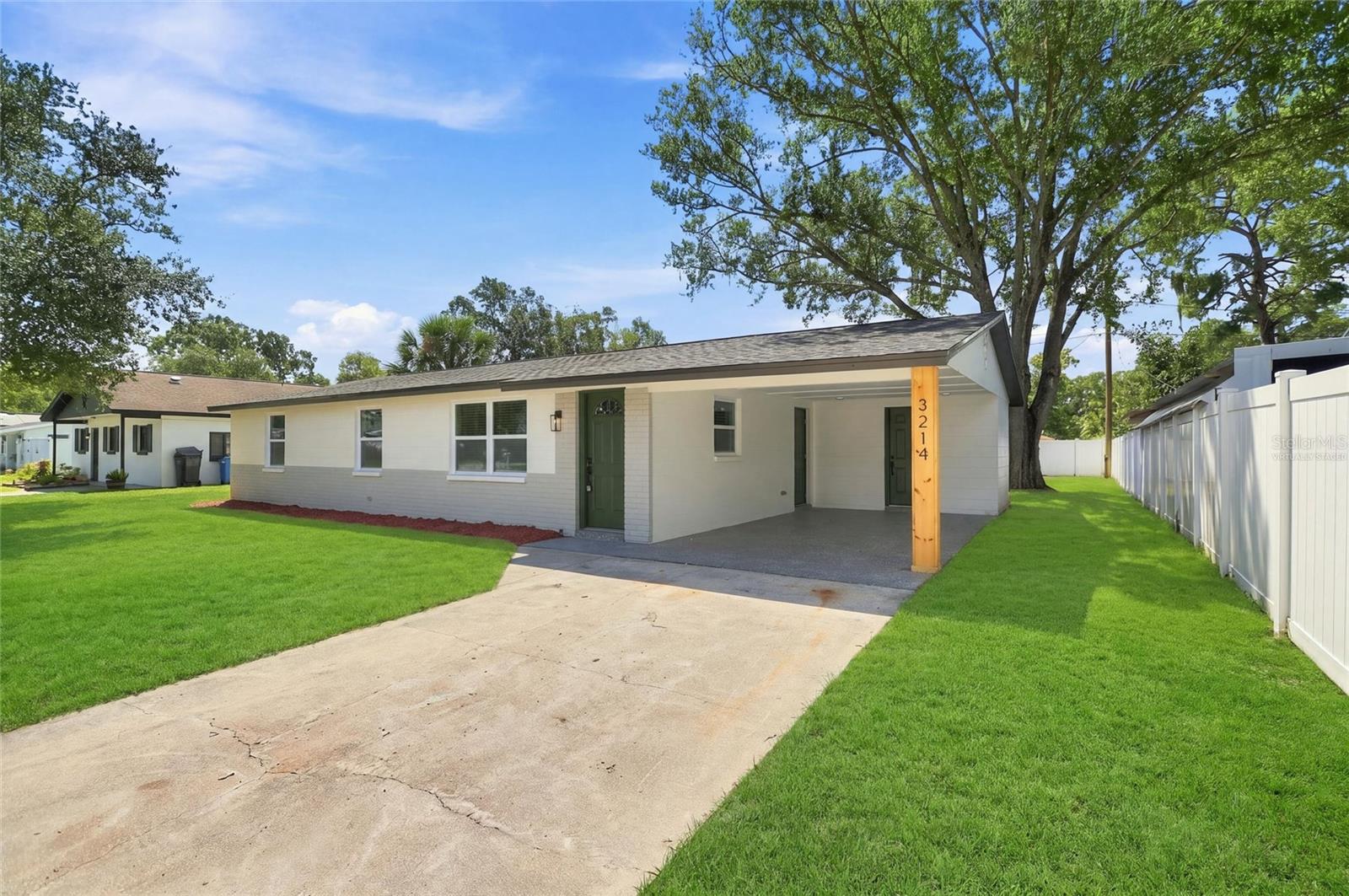 3214 Acacia St Property Photo 1