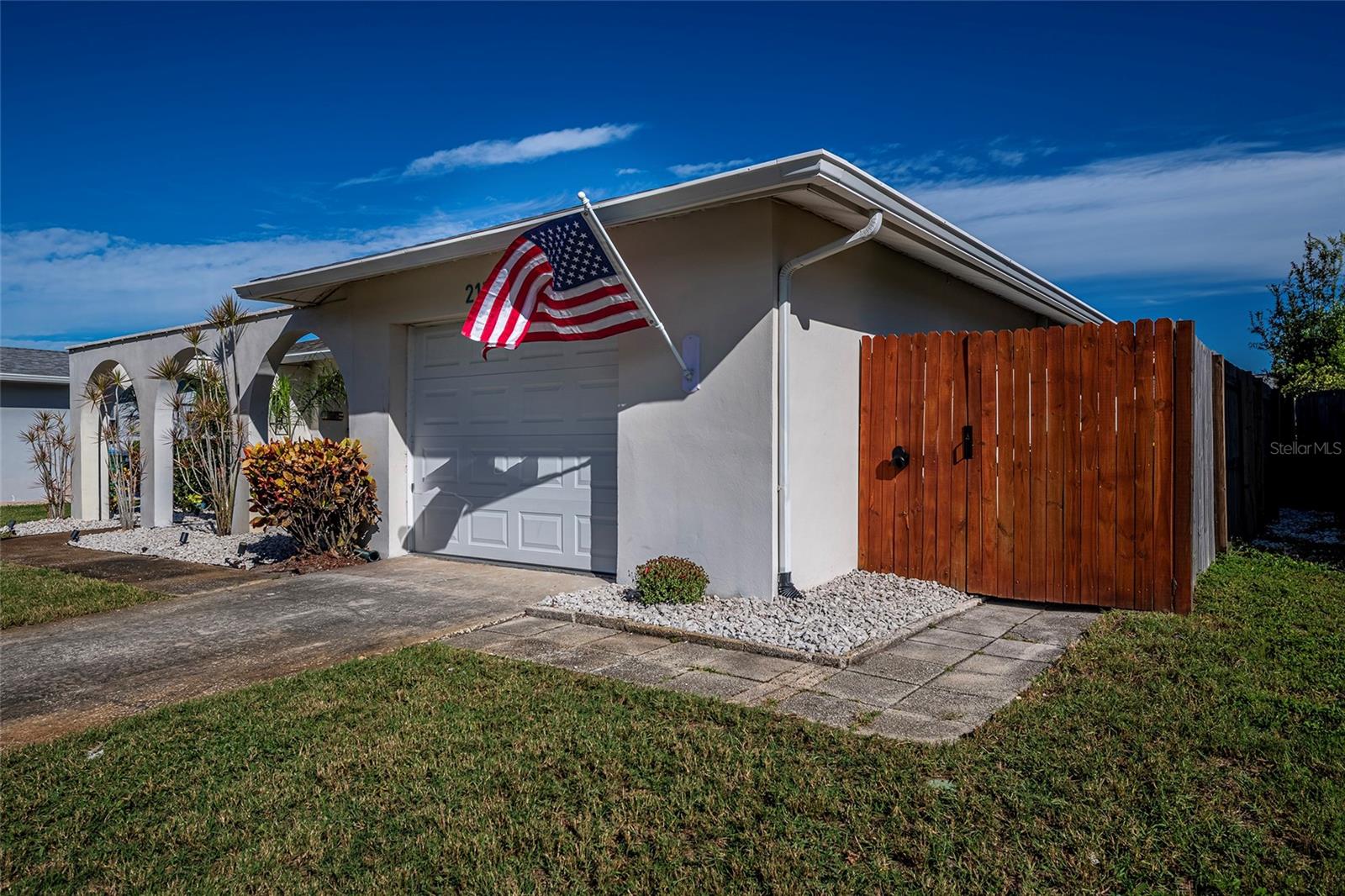 2174 Scotland Dr Property Photo 42