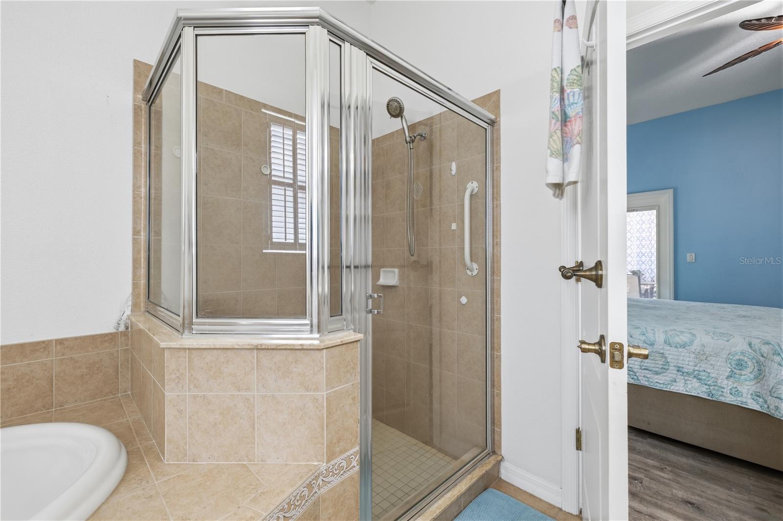 11501 Bloomington Ct Property Photo 21
