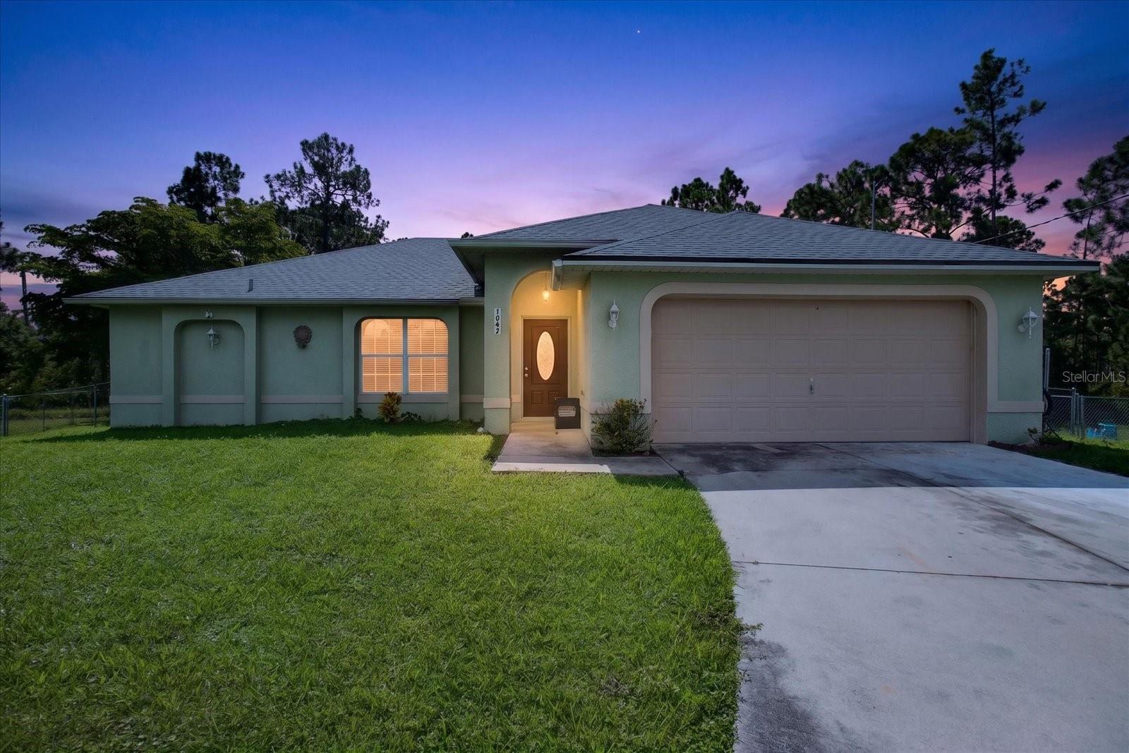 1048 Bandera St Property Photo 1