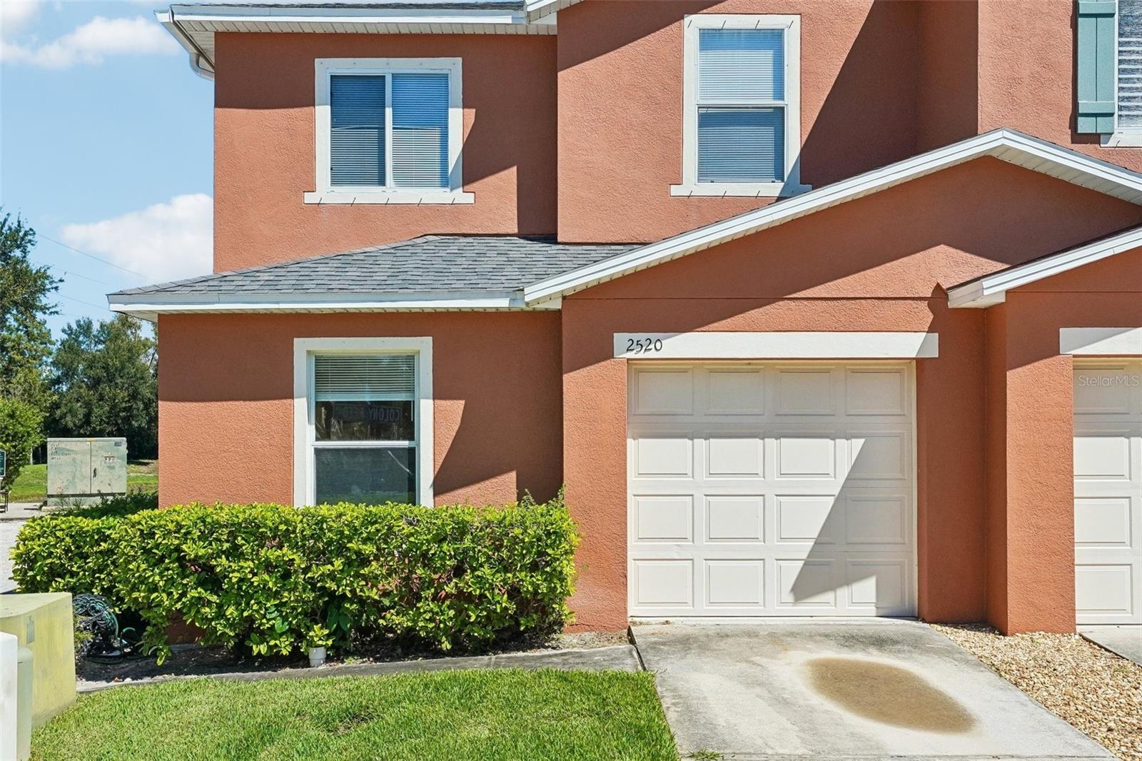 2520 COLONY REED LN Property Photo 1