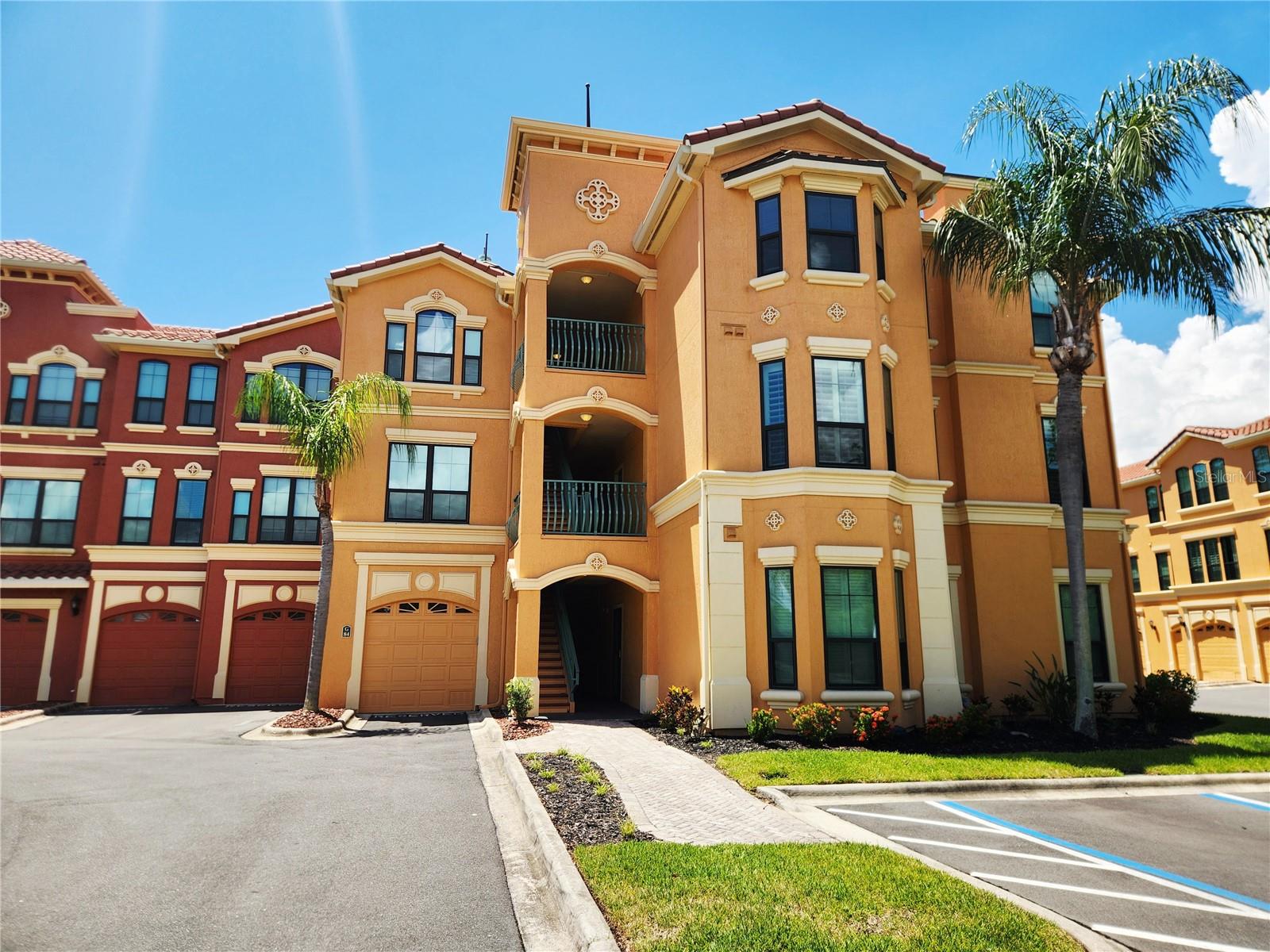 2733 Via Cipriani #820b Property Photo 1