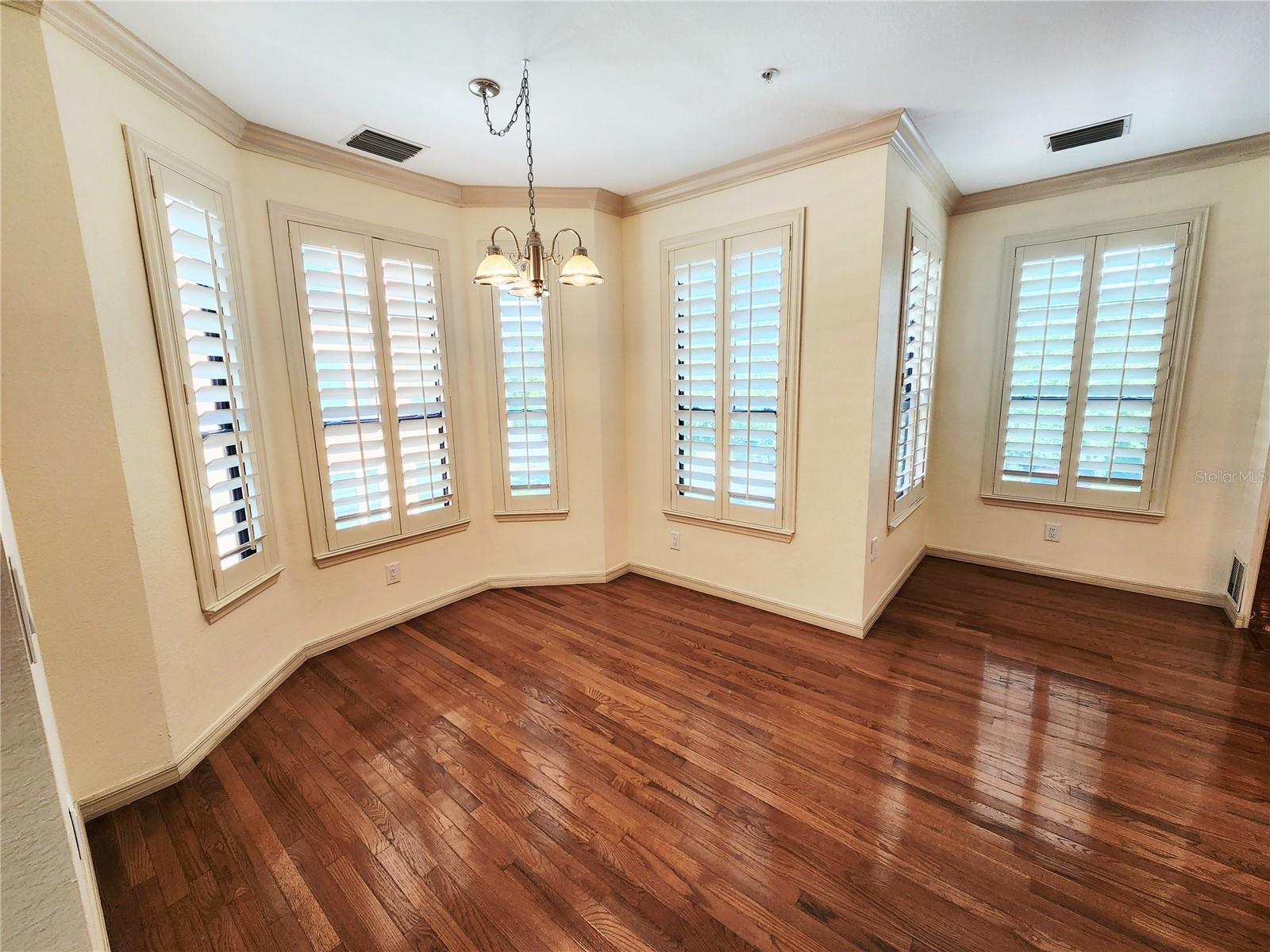 2733 Via Cipriani #820b Property Photo 4