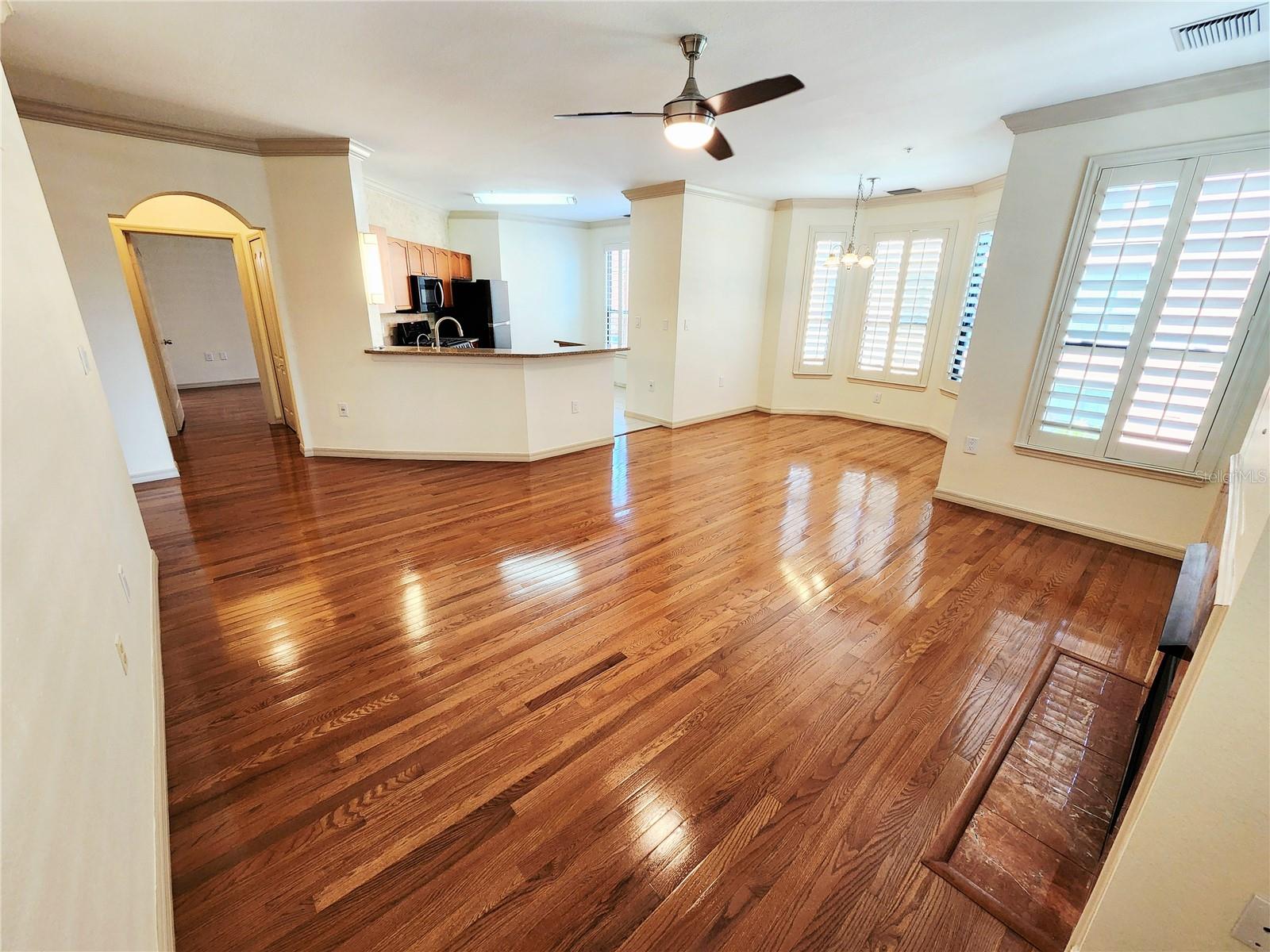 2733 Via Cipriani #820b Property Photo 5
