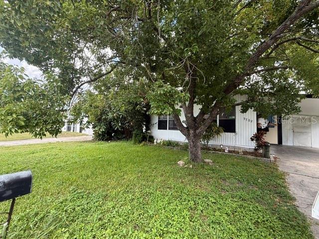 5702 Congress St Property Photo 3