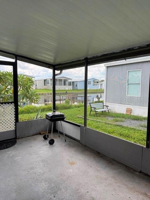 5702 Congress St Property Photo 8