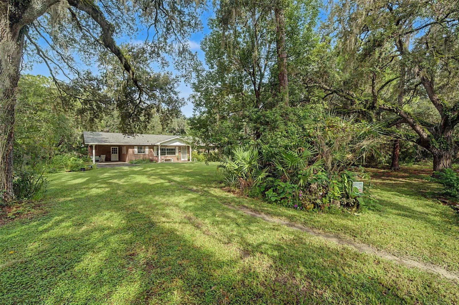 3621 Oakwood Dr Property Photo 2