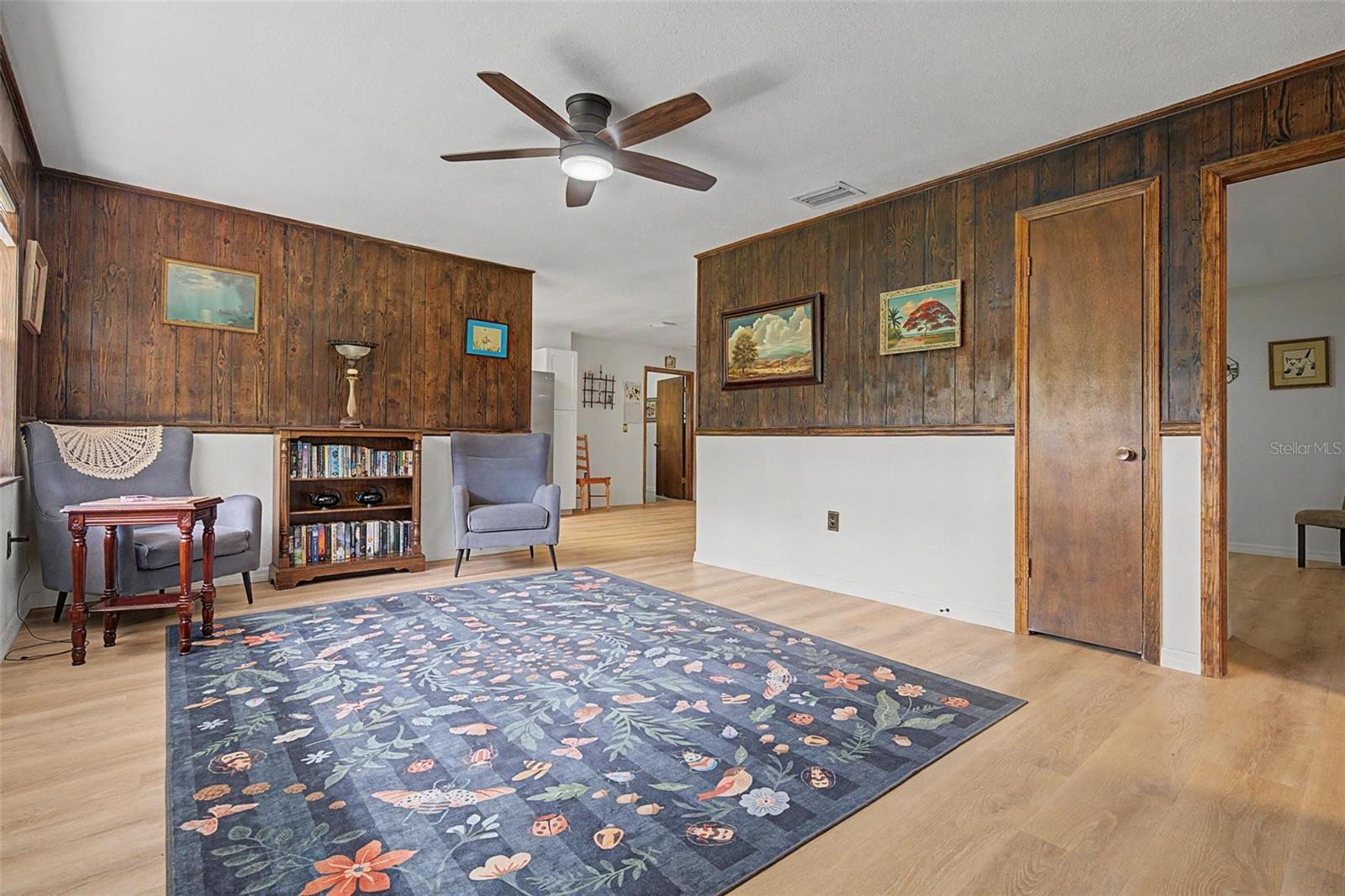3621 Oakwood Dr Property Photo 6