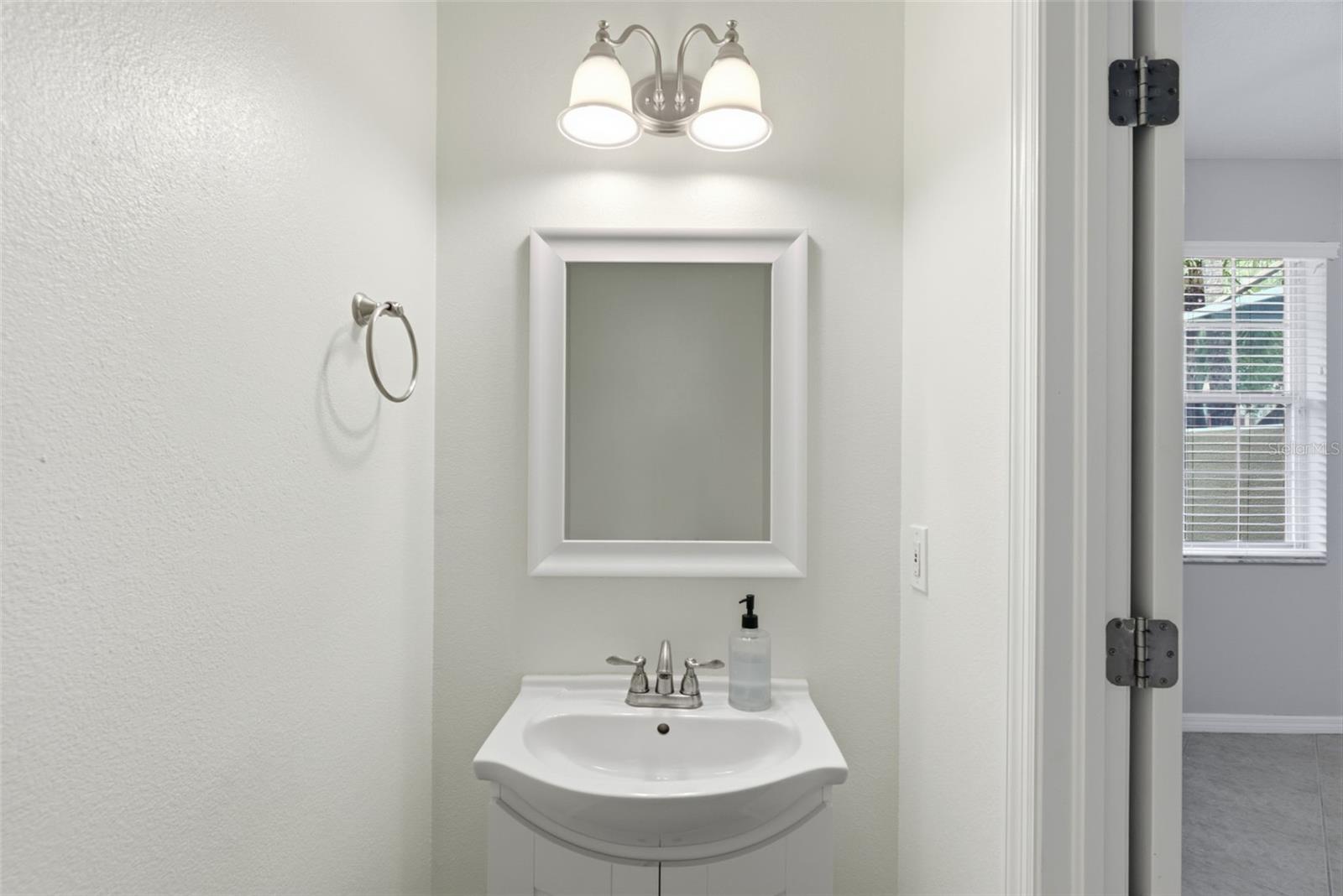 3011 Pointeview Dr Property Photo 7