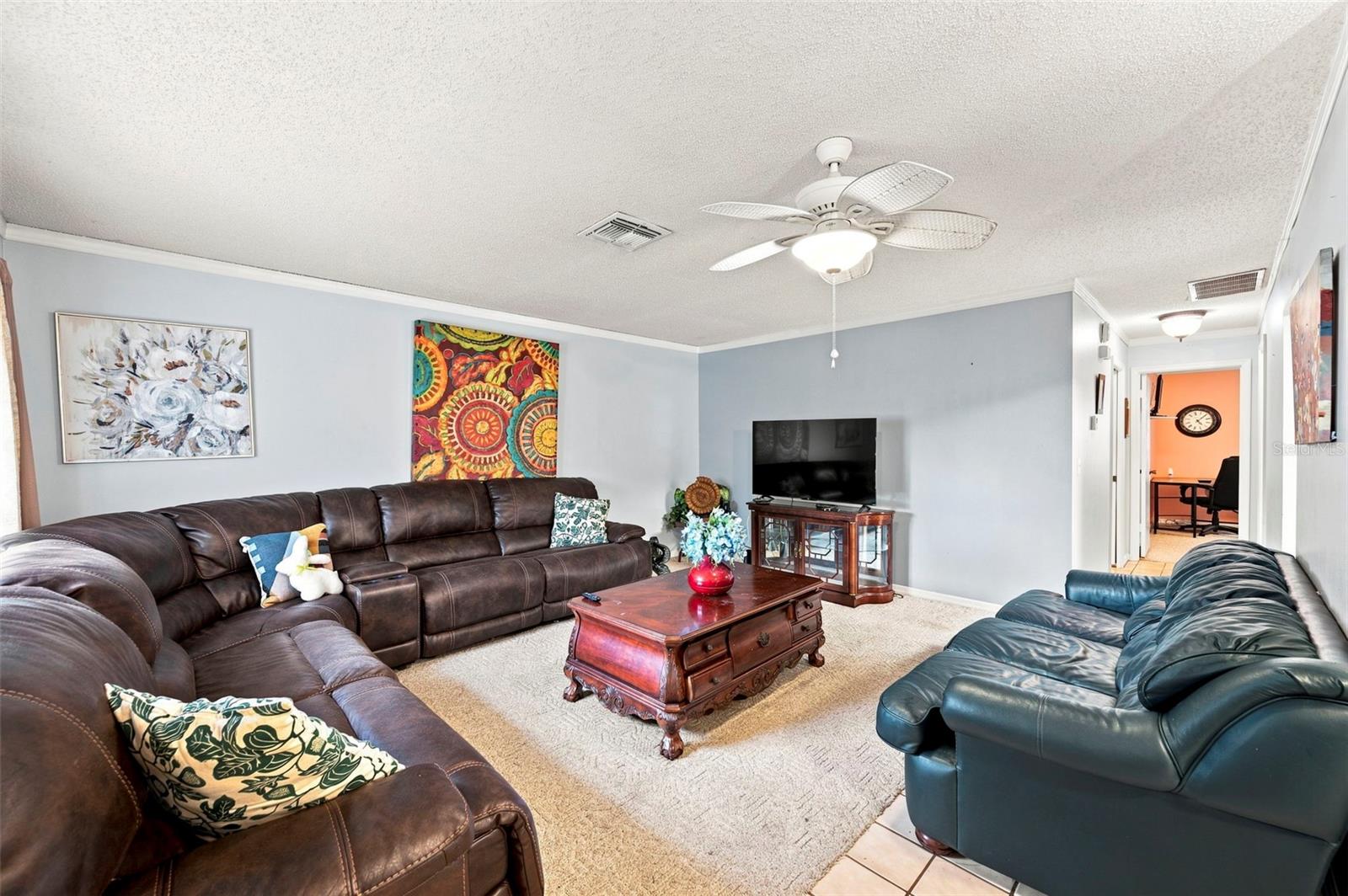 409 Feltham Trl #b Property Photo 11