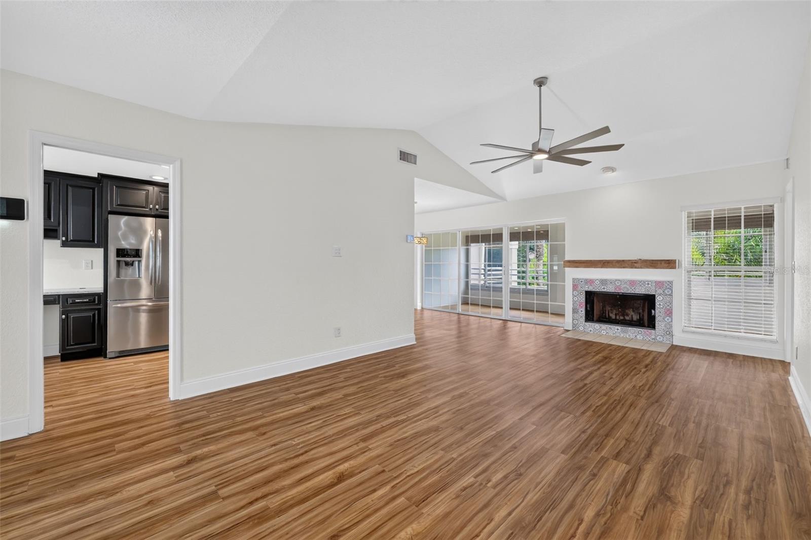 8352 Meadowbrook Dr #10 Property Photo 6