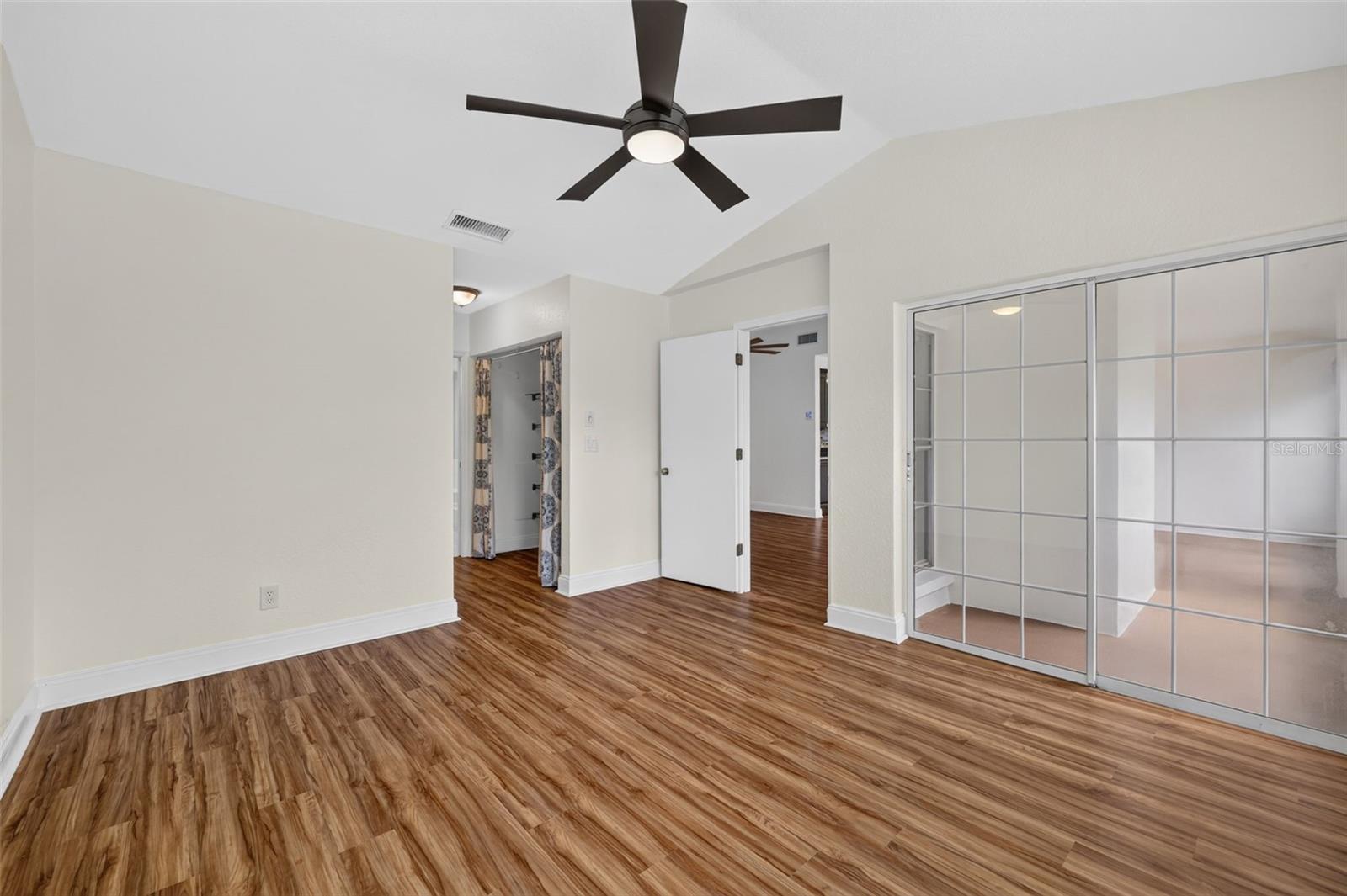 8352 Meadowbrook Dr #10 Property Photo 17