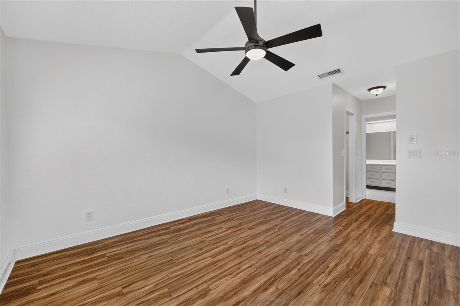 8352 Meadowbrook Dr #10 Property Photo 18