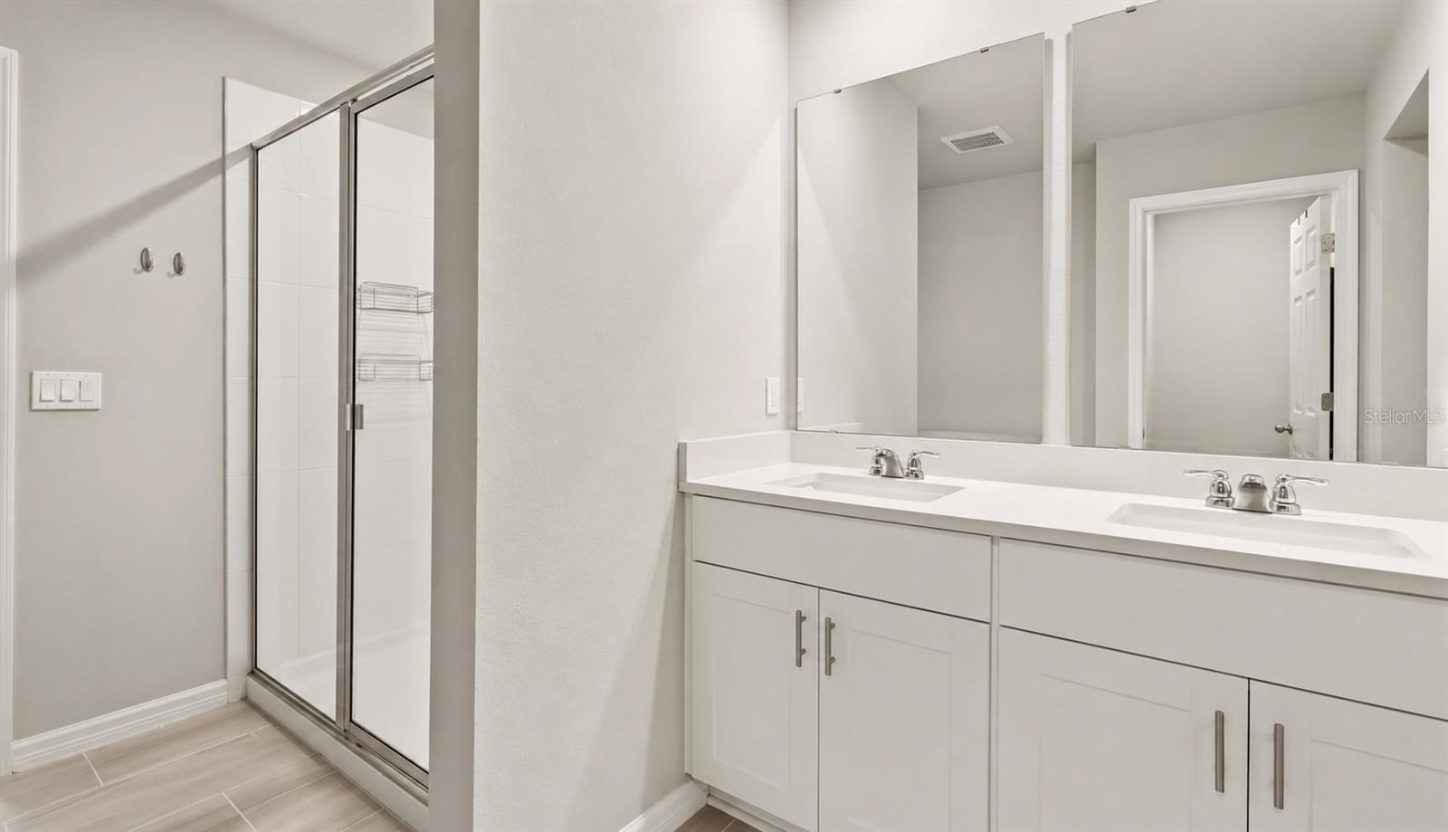 5291 Meredrew Ln Property Photo 11