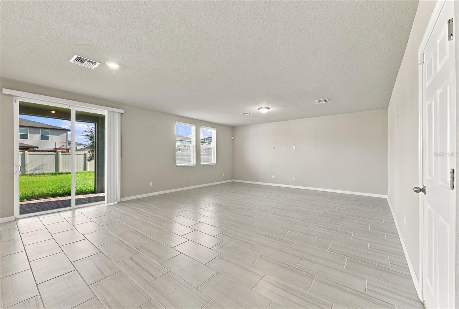 5291 Meredrew Ln Property Photo 18