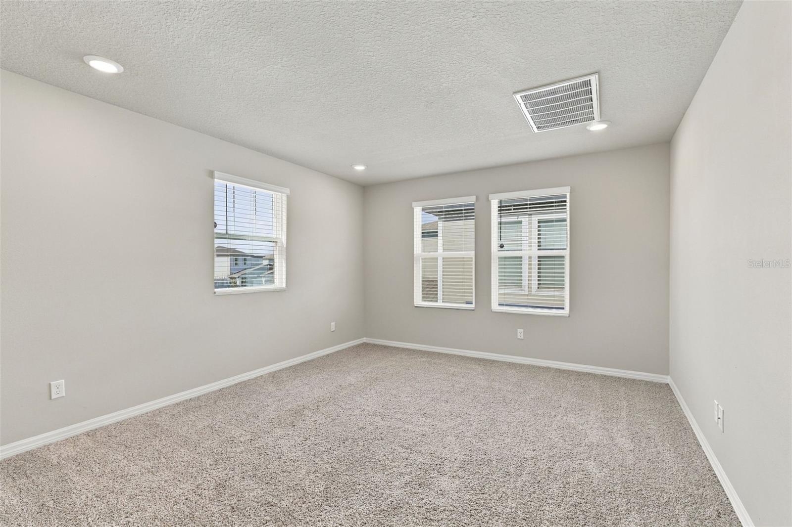 5291 Meredrew Ln Property Photo 27