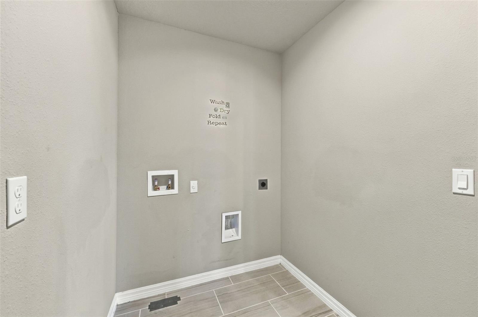 5291 Meredrew Ln Property Photo 32