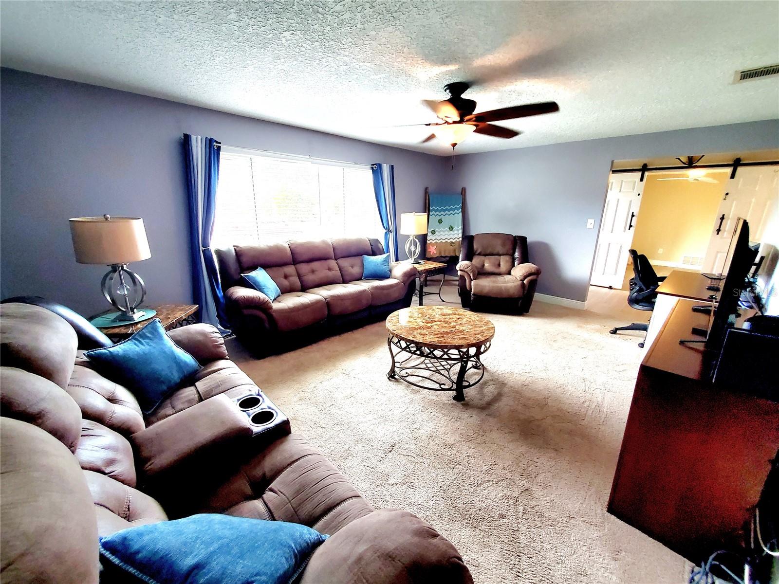 2138 Grove Pl Property Photo 8