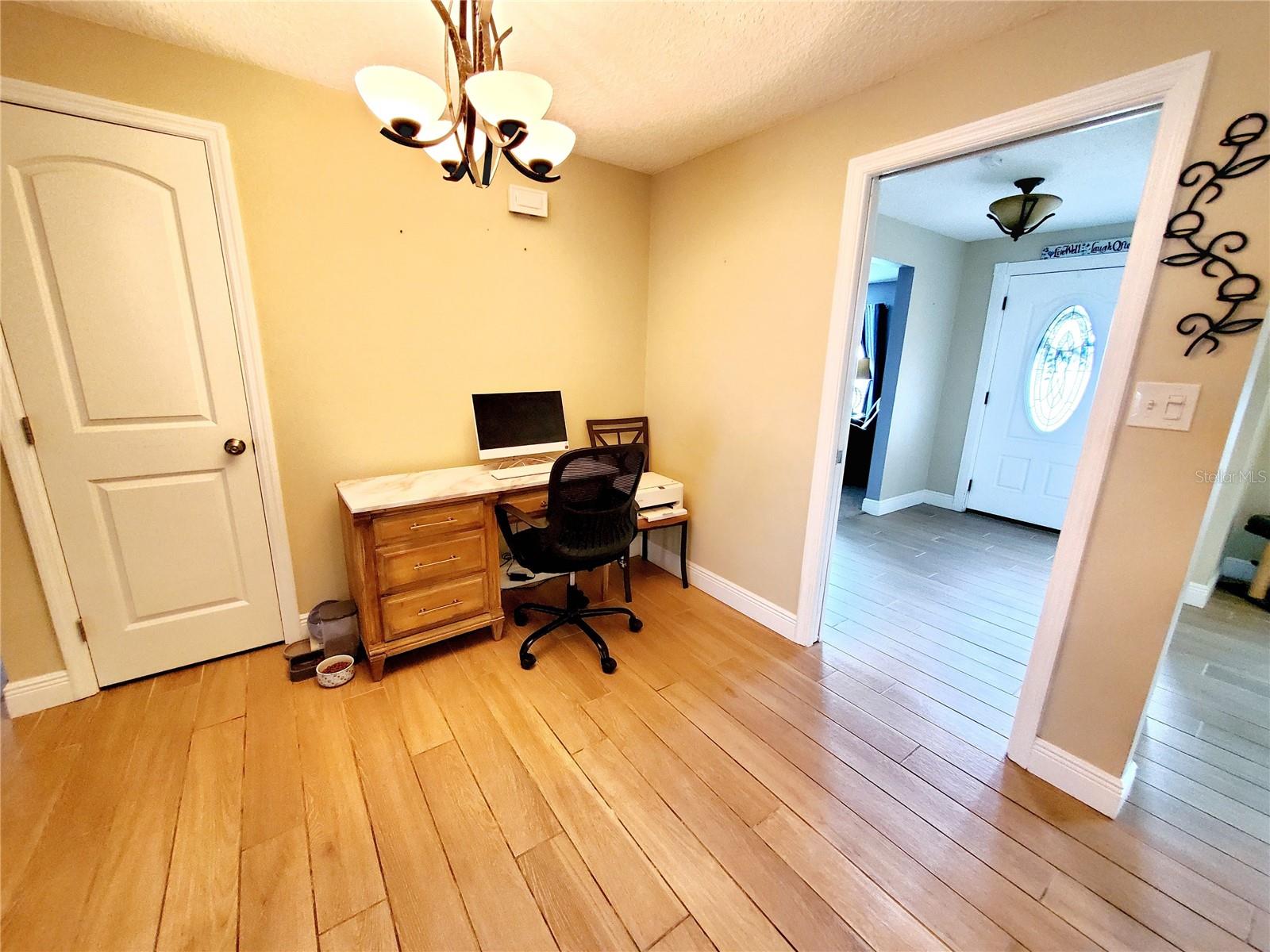 2138 Grove Pl Property Photo 15