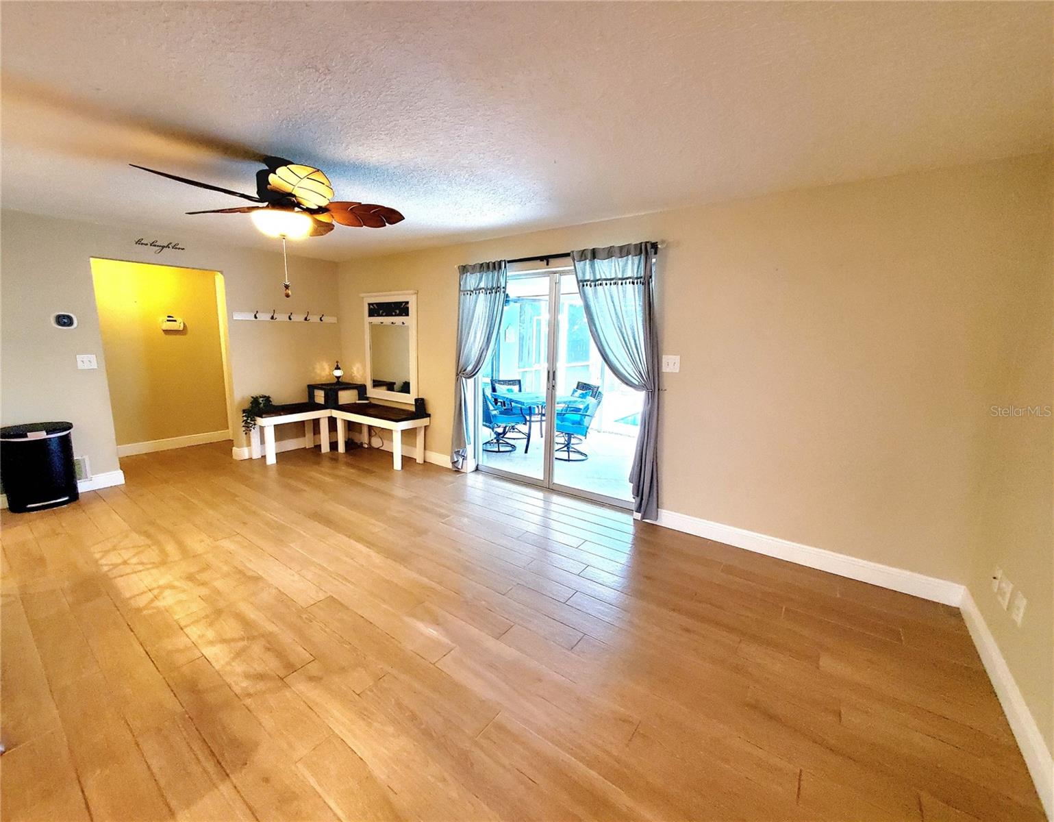 2138 Grove Pl Property Photo 17
