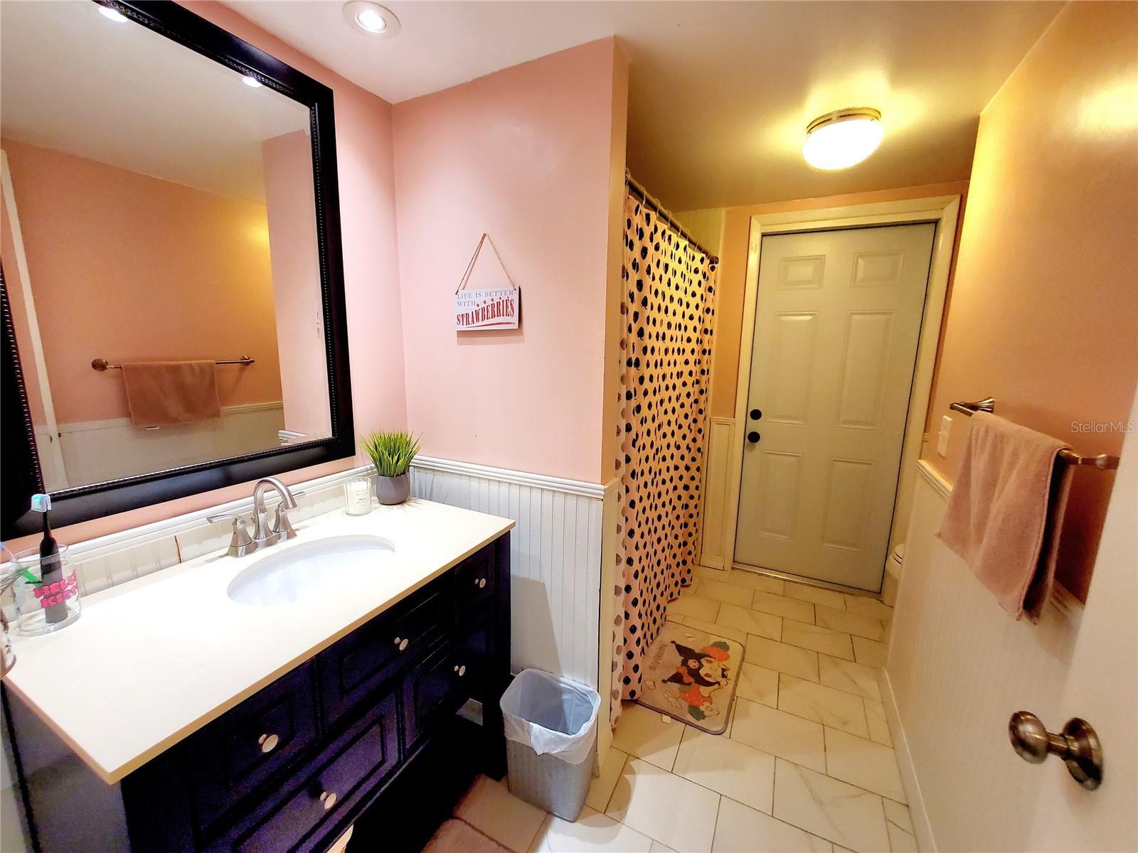 2138 Grove Pl Property Photo 23