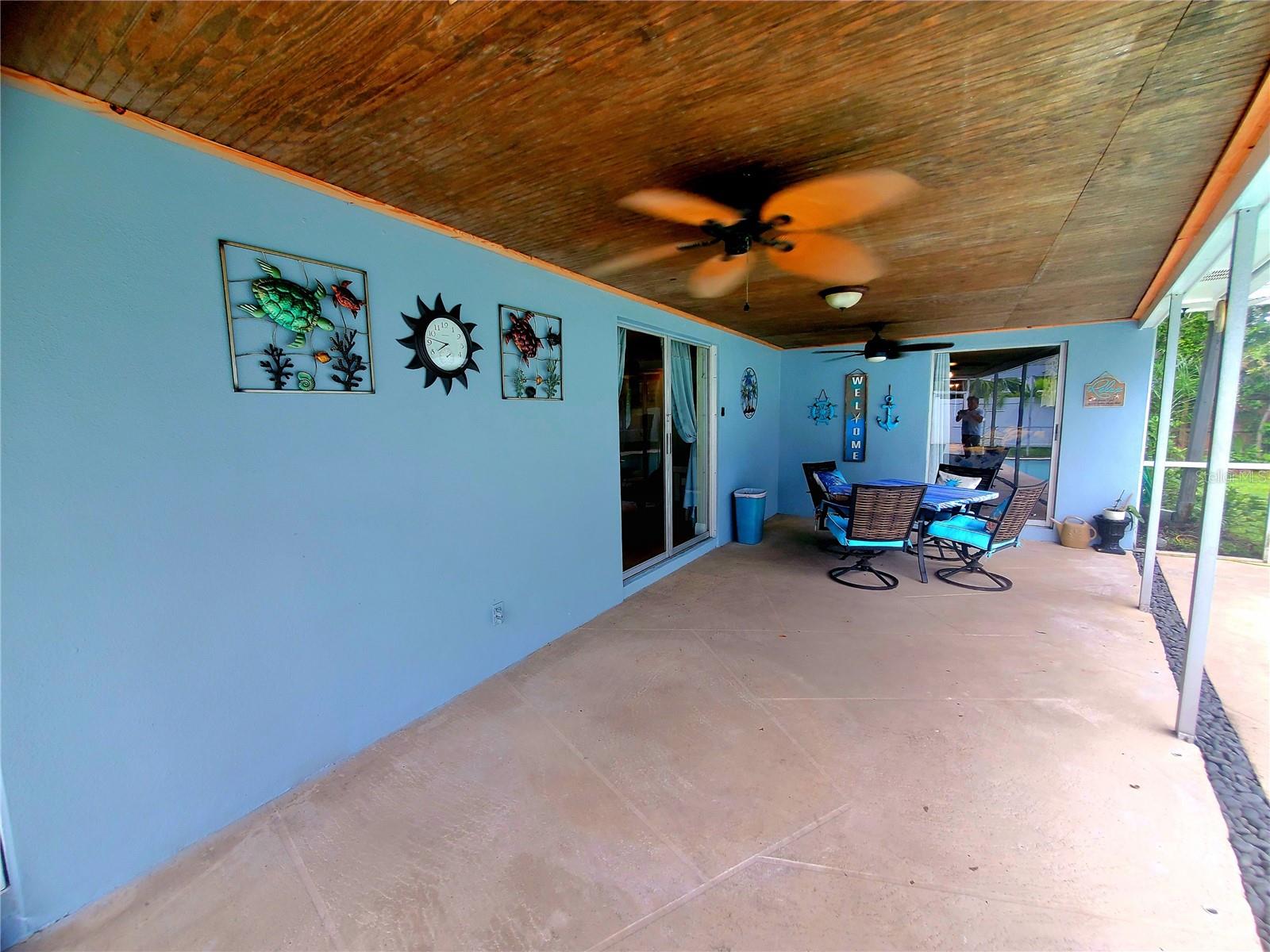 2138 Grove Pl Property Photo 29