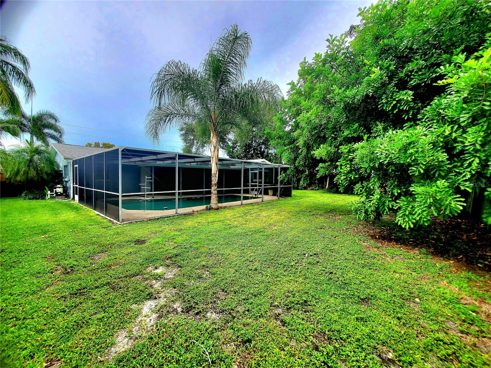 2138 Grove Pl Property Photo 30