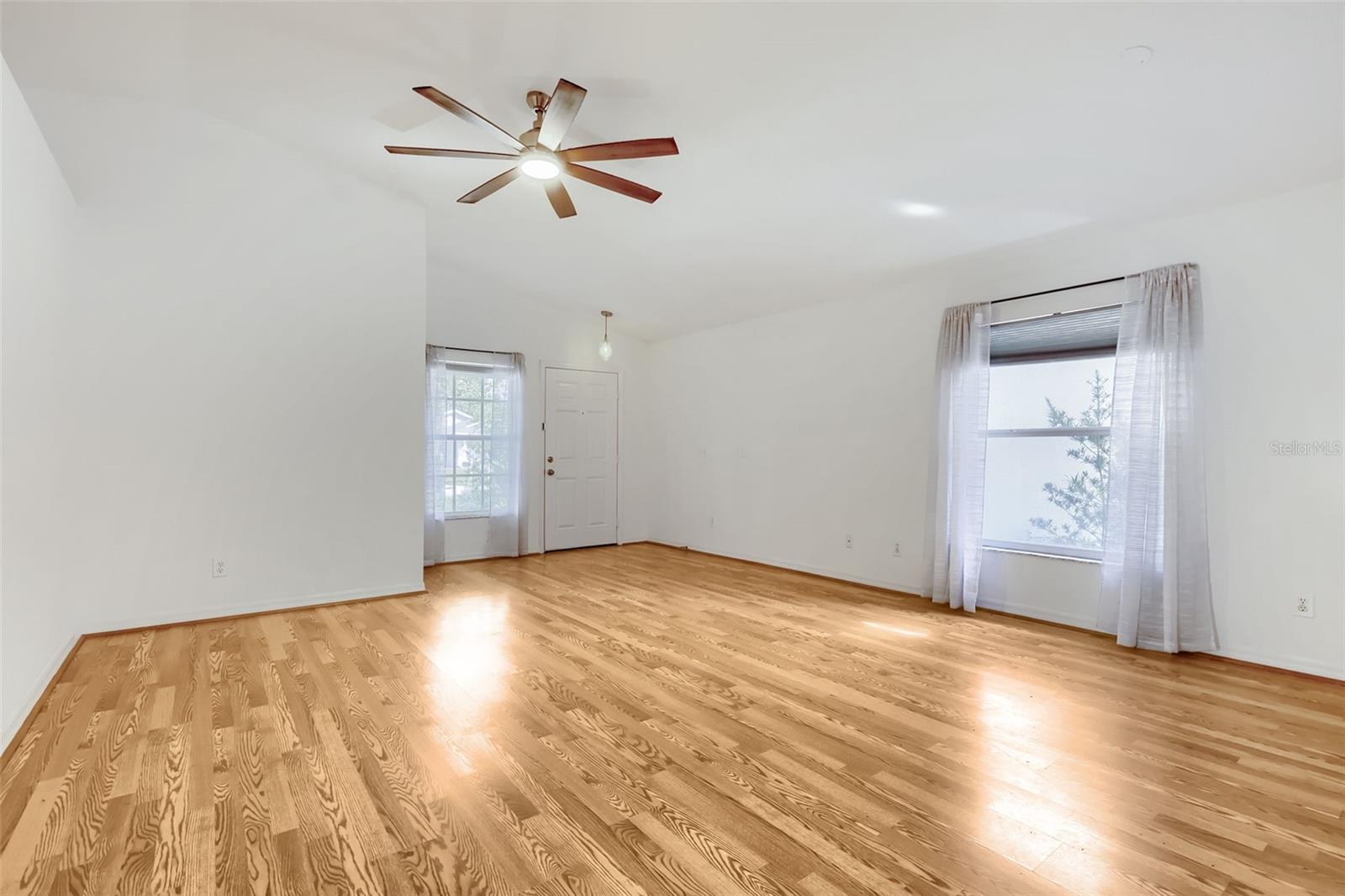 7902 Citrus Blossom Dr Property Photo 7