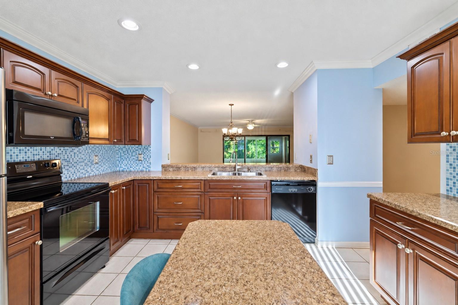 1801 E Lake Rd #2d Property Photo 3