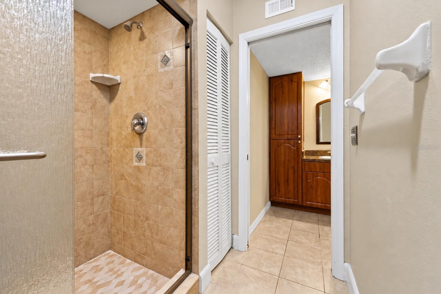 1801 E Lake Rd #2d Property Photo 21