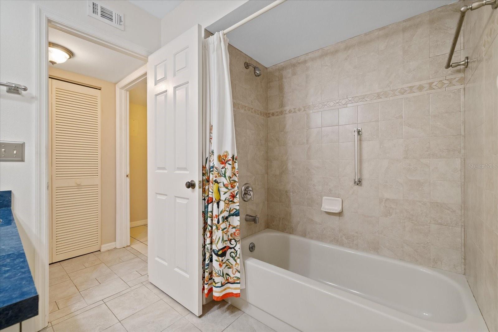 1801 E Lake Rd #2d Property Photo 24