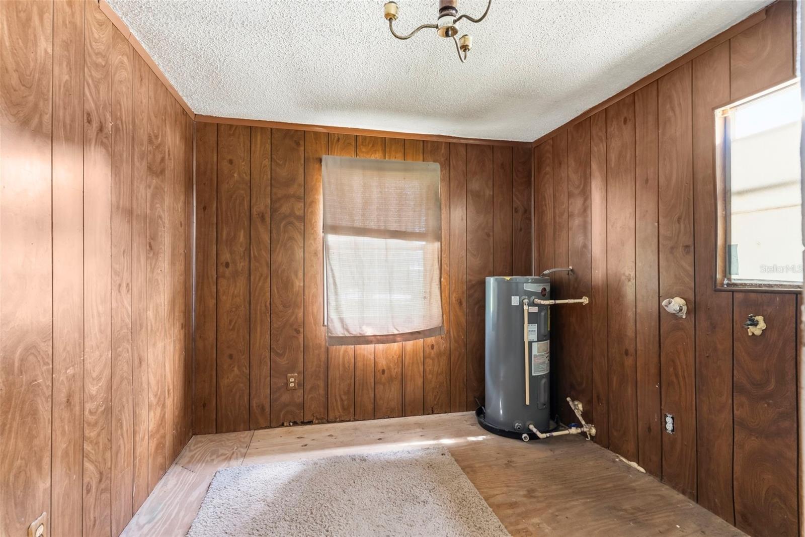 1808 S 86th St Property Photo 15