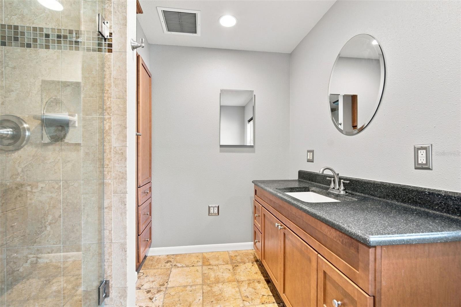 526 S Larry Cir Property Photo 19