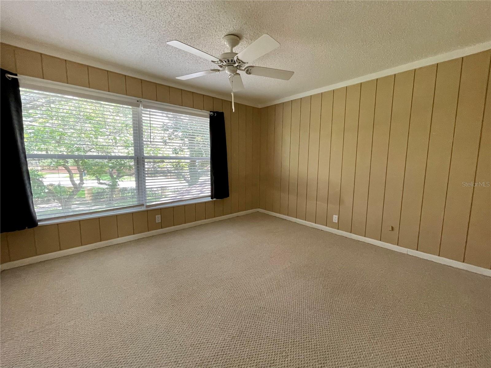 14803 Lake Forest Dr Property Photo 7