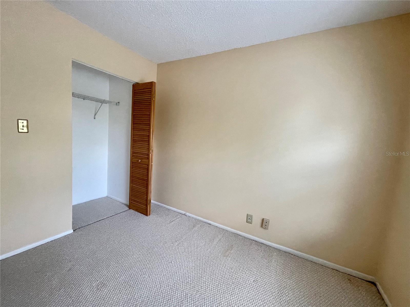 14803 Lake Forest Dr Property Photo 12