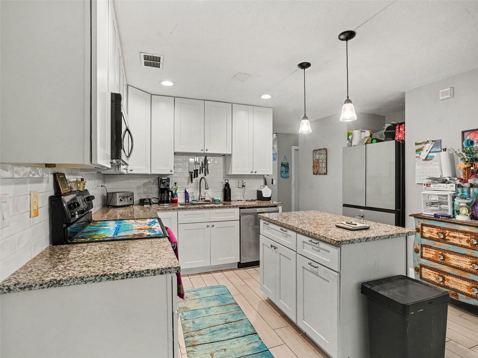 1306 15th St Sw Property Photo 4