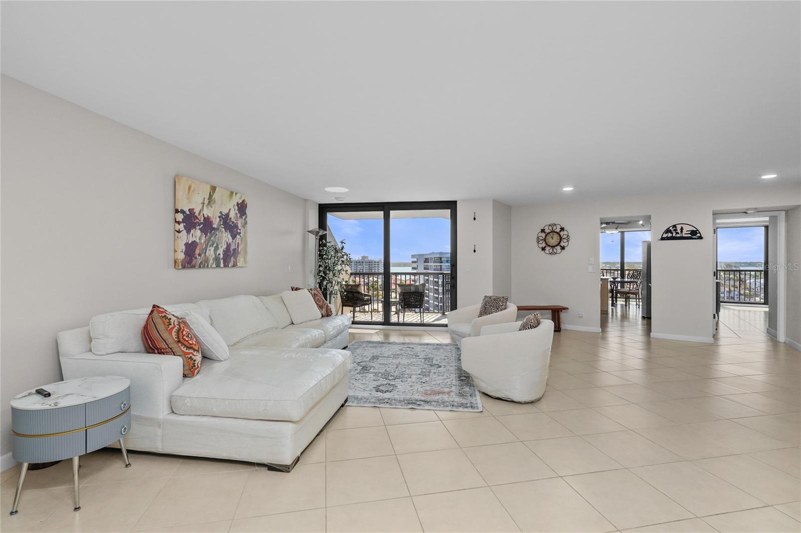 1660 Gulf Blvd #807 Property Photo 2