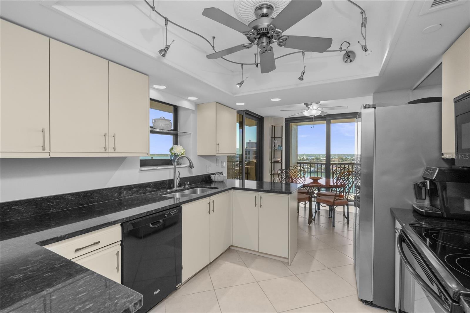 1660 Gulf Blvd #807 Property Photo 3