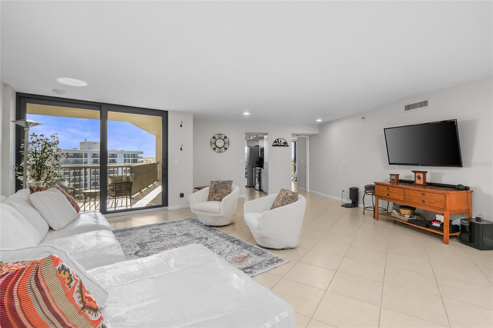 1660 Gulf Blvd #807 Property Photo 36