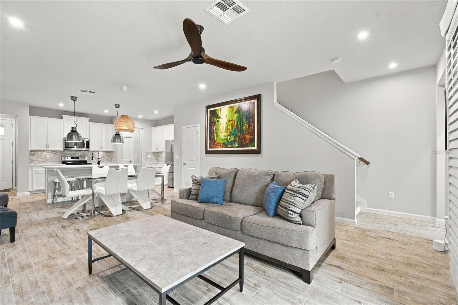 4242 Cloud Hopper Way Property Photo 2
