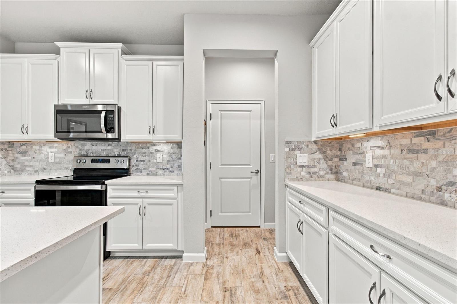 4242 Cloud Hopper Way Property Photo 25