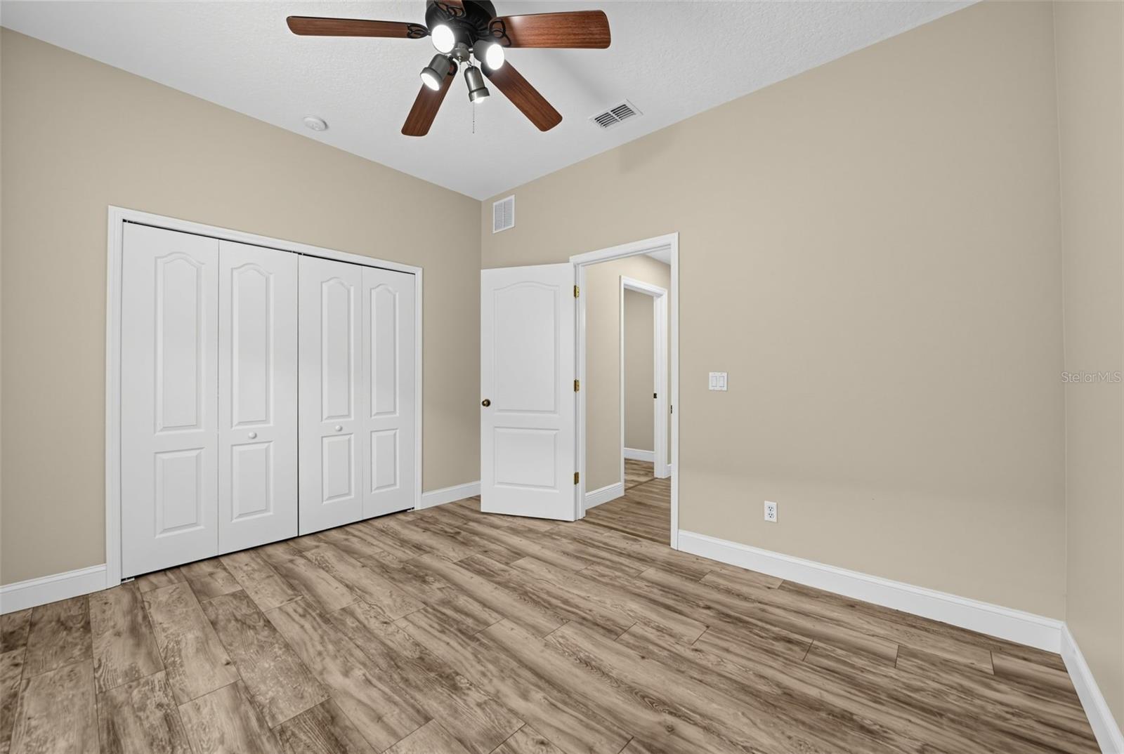 10106 Hidden Dunes Ln Property Photo 17