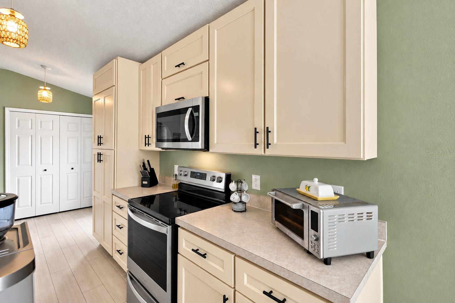13004 Waterbourne Dr Property Photo 12