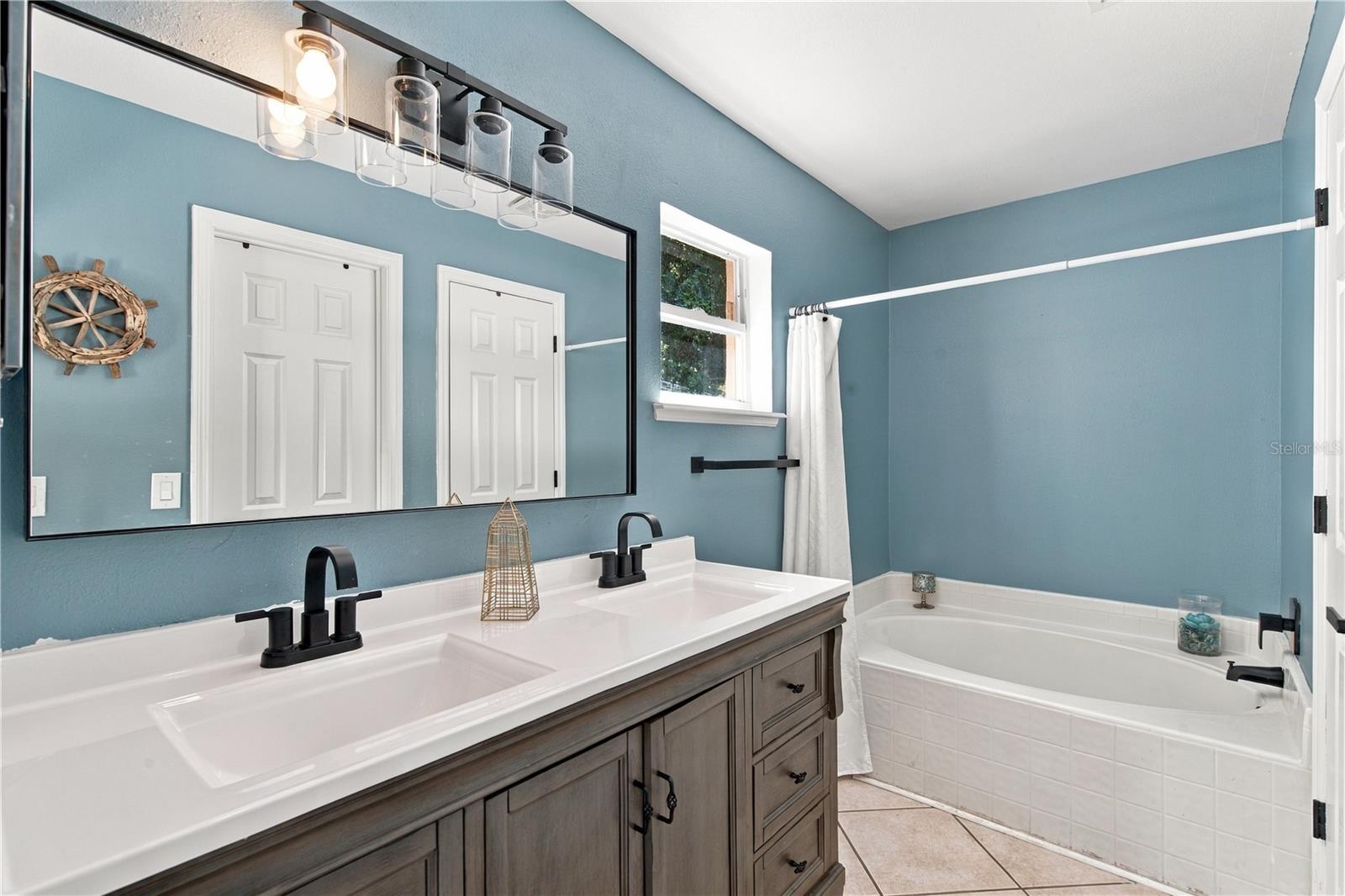 13004 Waterbourne Dr Property Photo 25