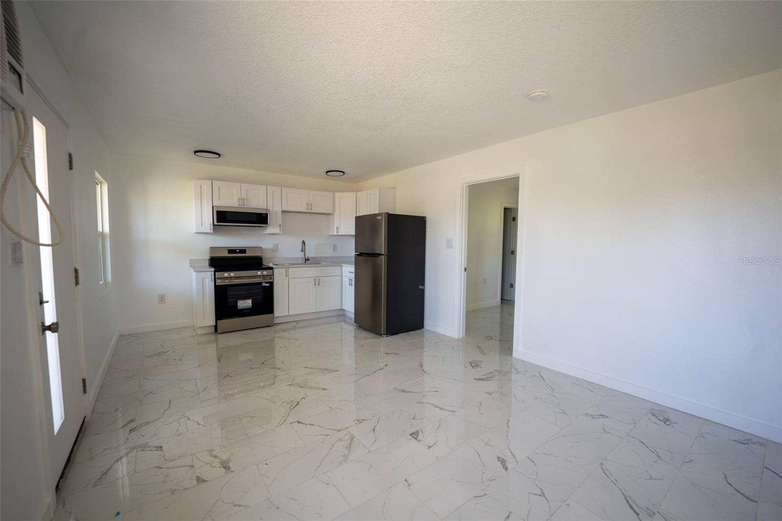 56 B St #1 Property Photo 7