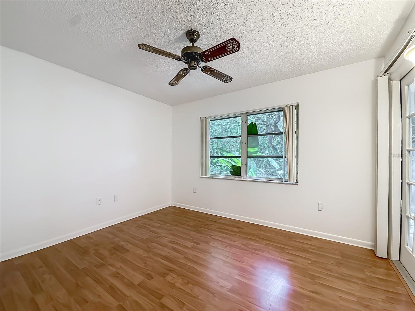 255 Pine St Property Photo 20
