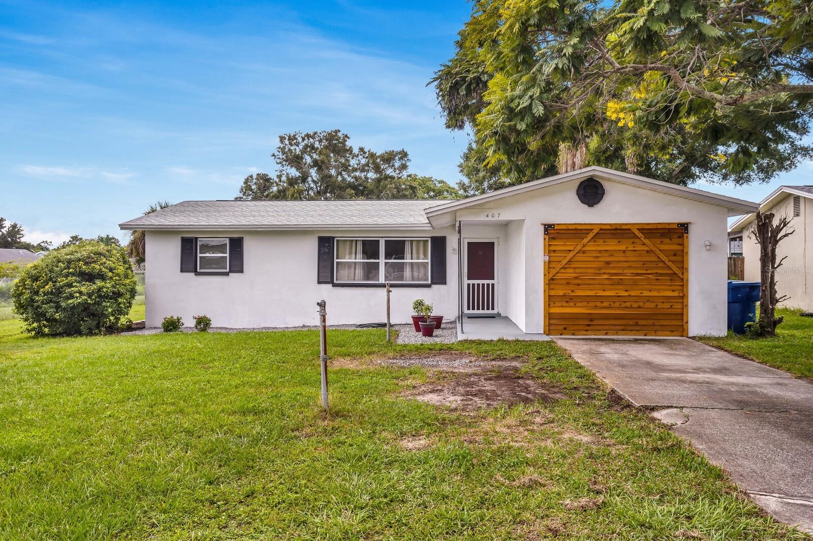 407 OCEAN CT Property Photo 1
