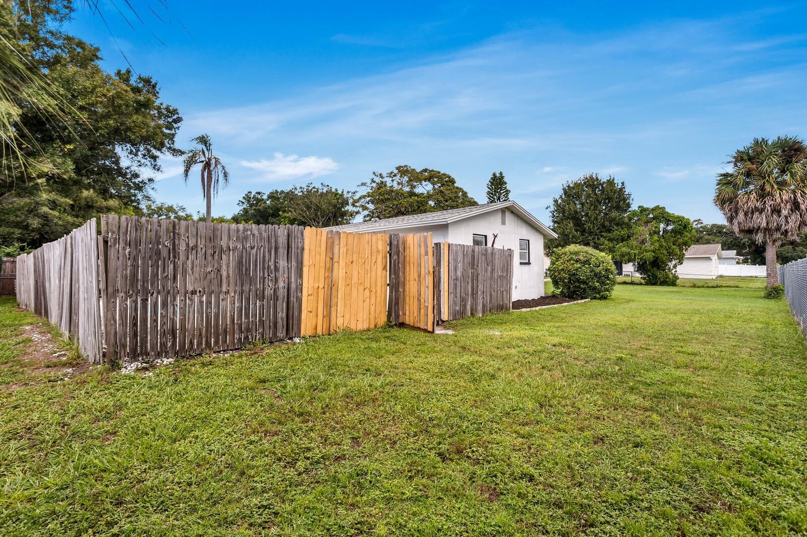407 Ocean Ct Property Photo 33