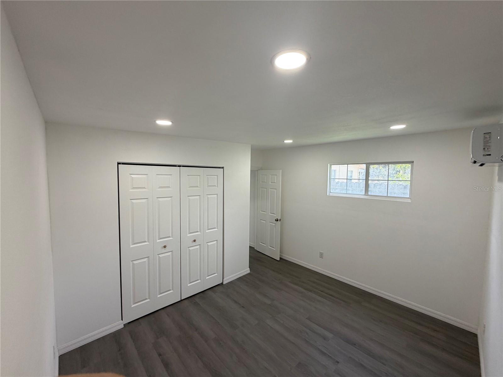 TB8547570 Property Photo 6