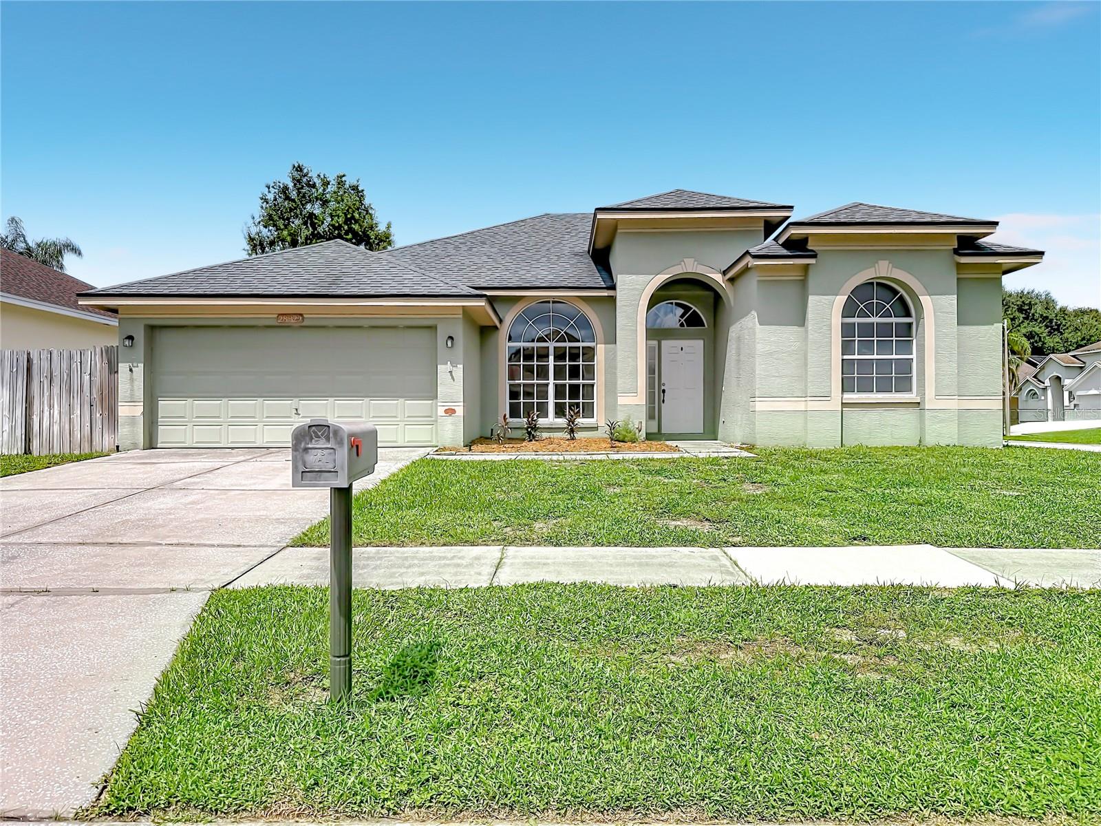28829 Windover St Property Photo 10